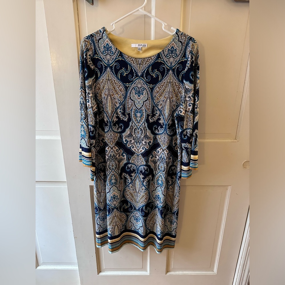 Studio one New York size large